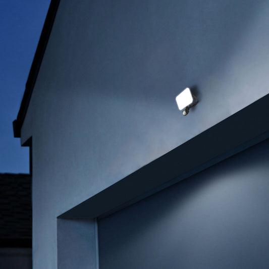 LED strålkastare med rörelsesensor VIDEX-FLOOD-LED-F3-PIR-30W-5K